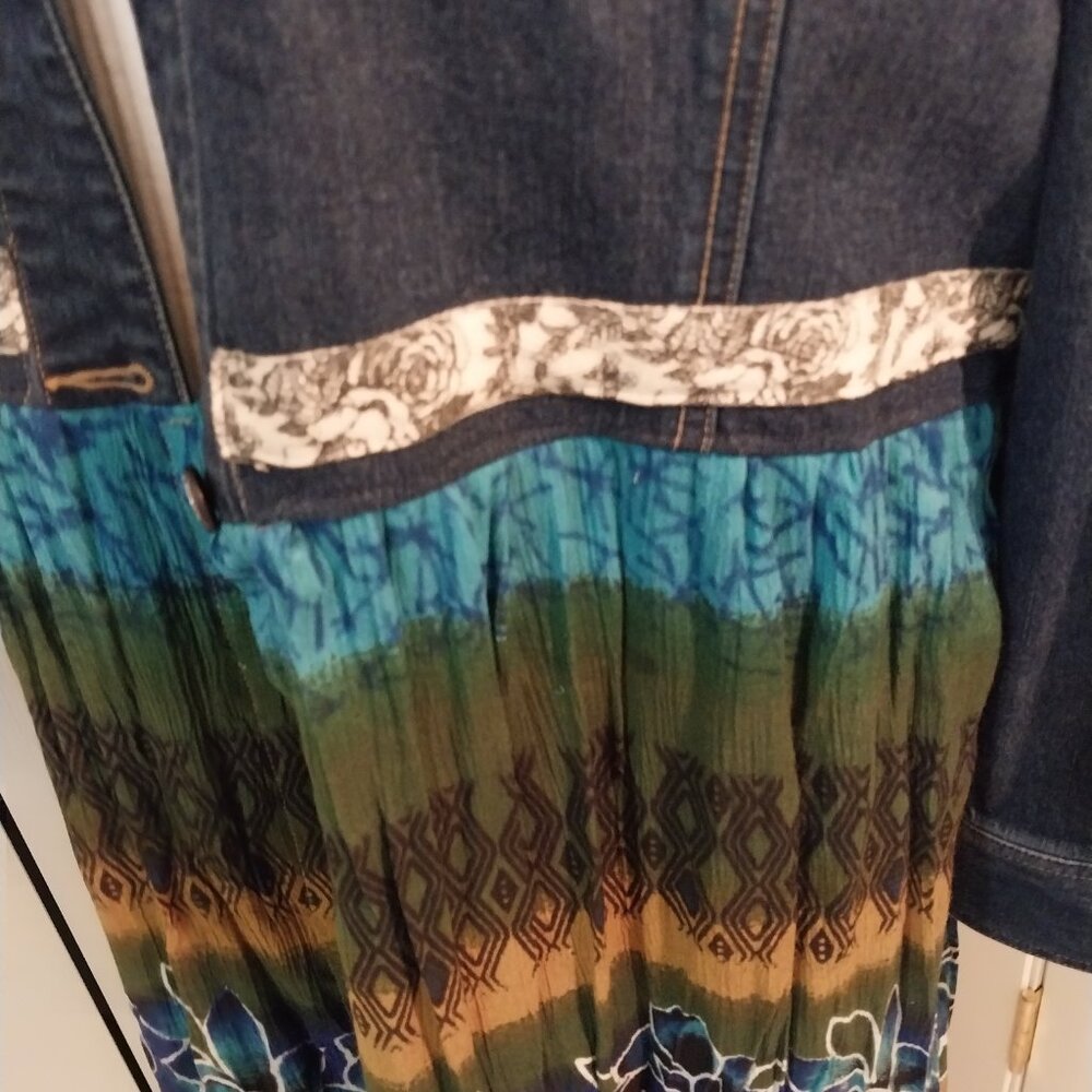 3548 Size XL Upcycled Lands End Jean Jacket Tunic with Crochet Embellishments. - Picture 5 of 9